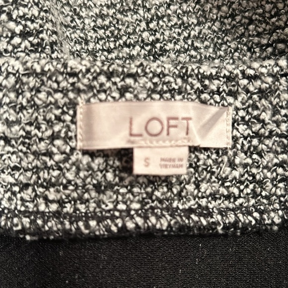 Loft -Small A-lined Skirt with Bottom Band for Flirt & Flare,  Black/White - Picture 3 of 4